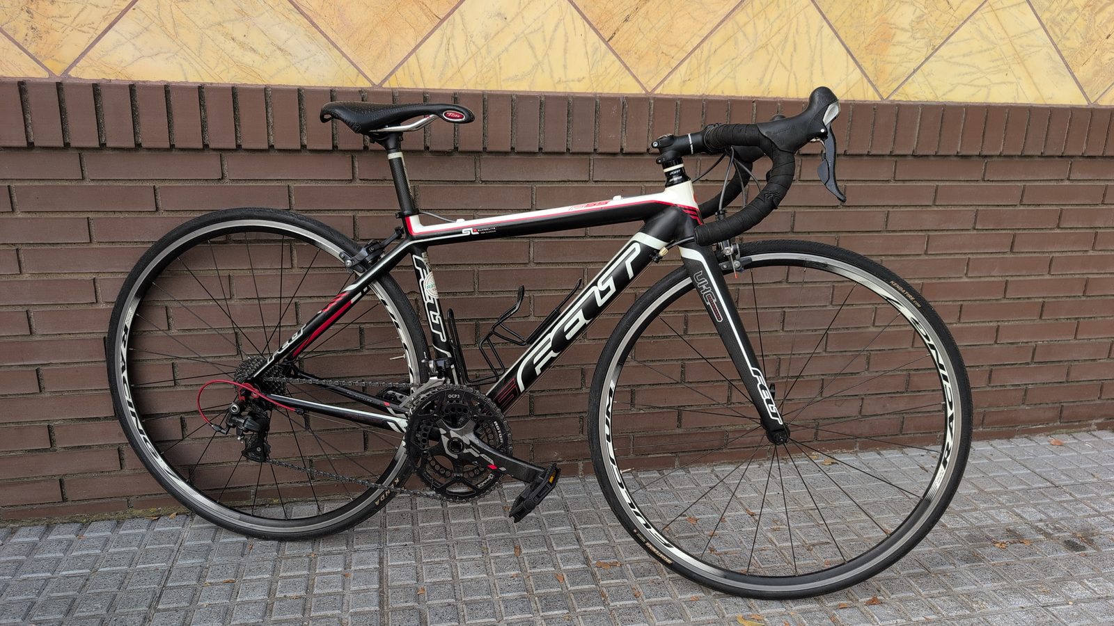 Black Felt road bike, ex-rental, for sale at Recyclo in Málaga