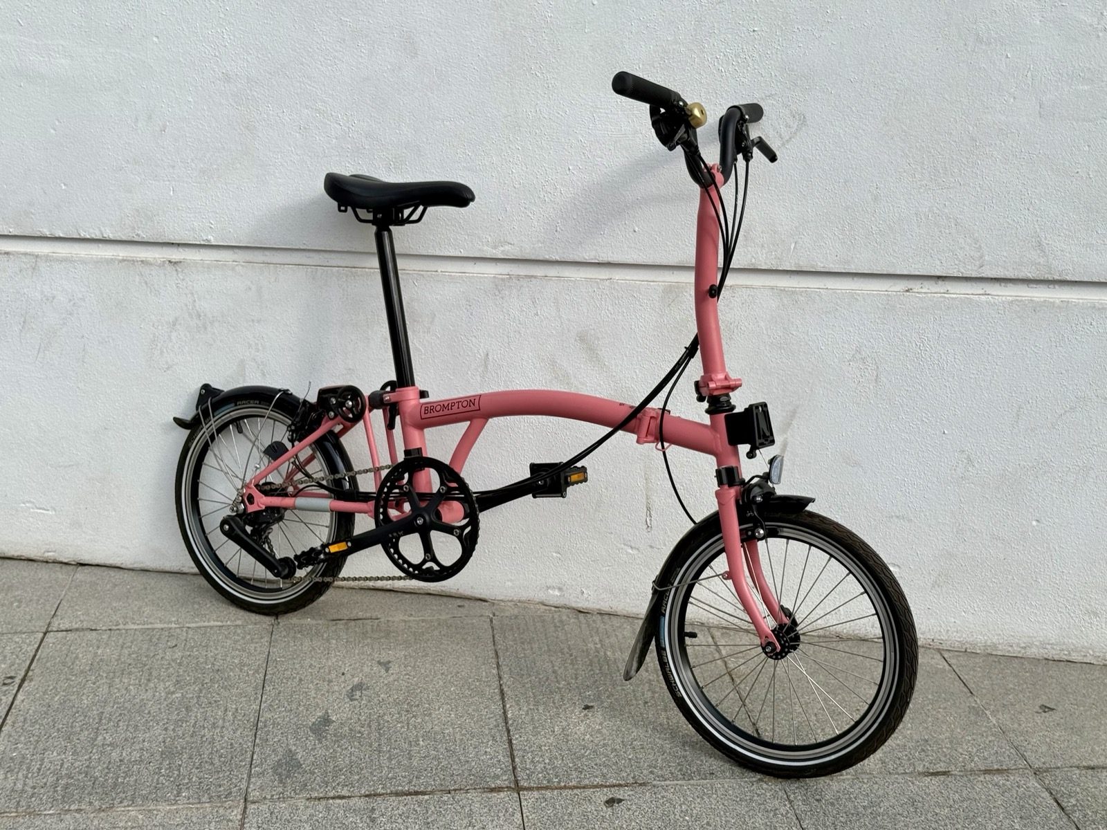 Pink Brompton folding bike, new, for sale at Recyclo in Málaga